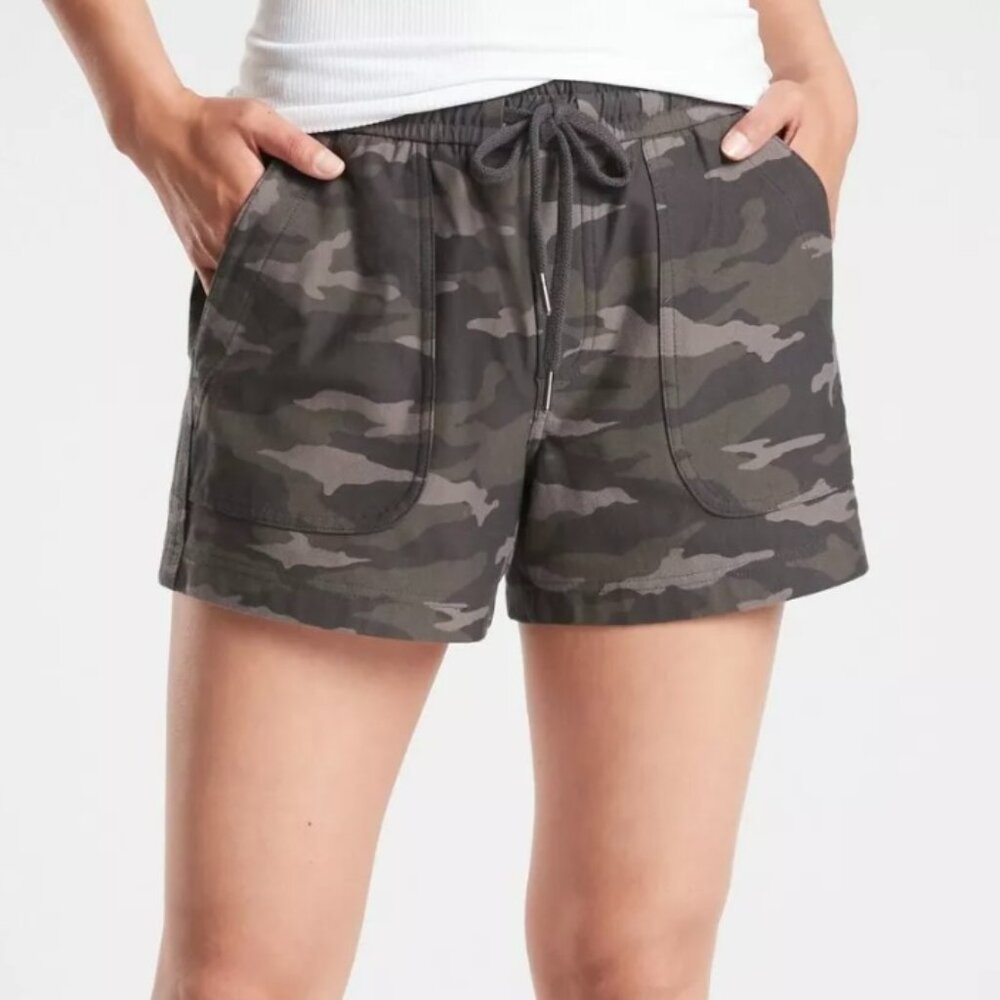Athleta Farallon camo short, 14 TALL